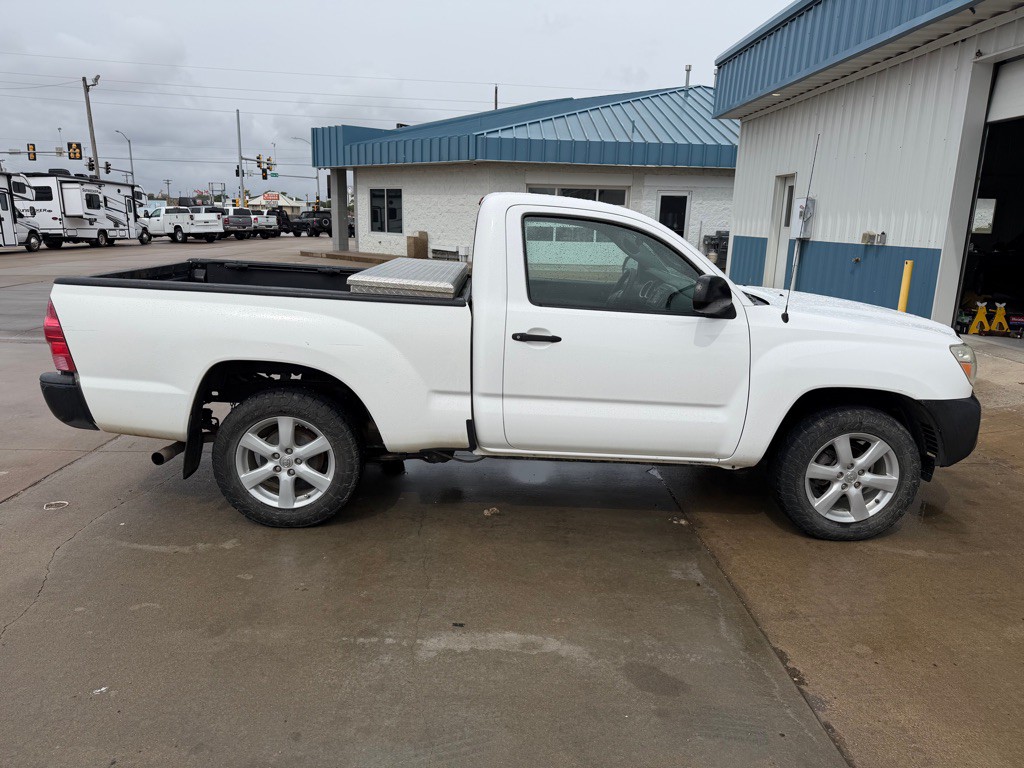 2013 Toyota Tacoma Image 4