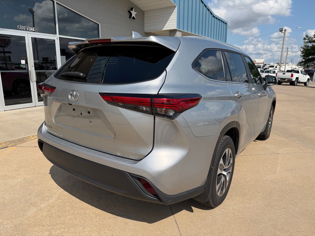 2023 Toyota Highlander Image 7