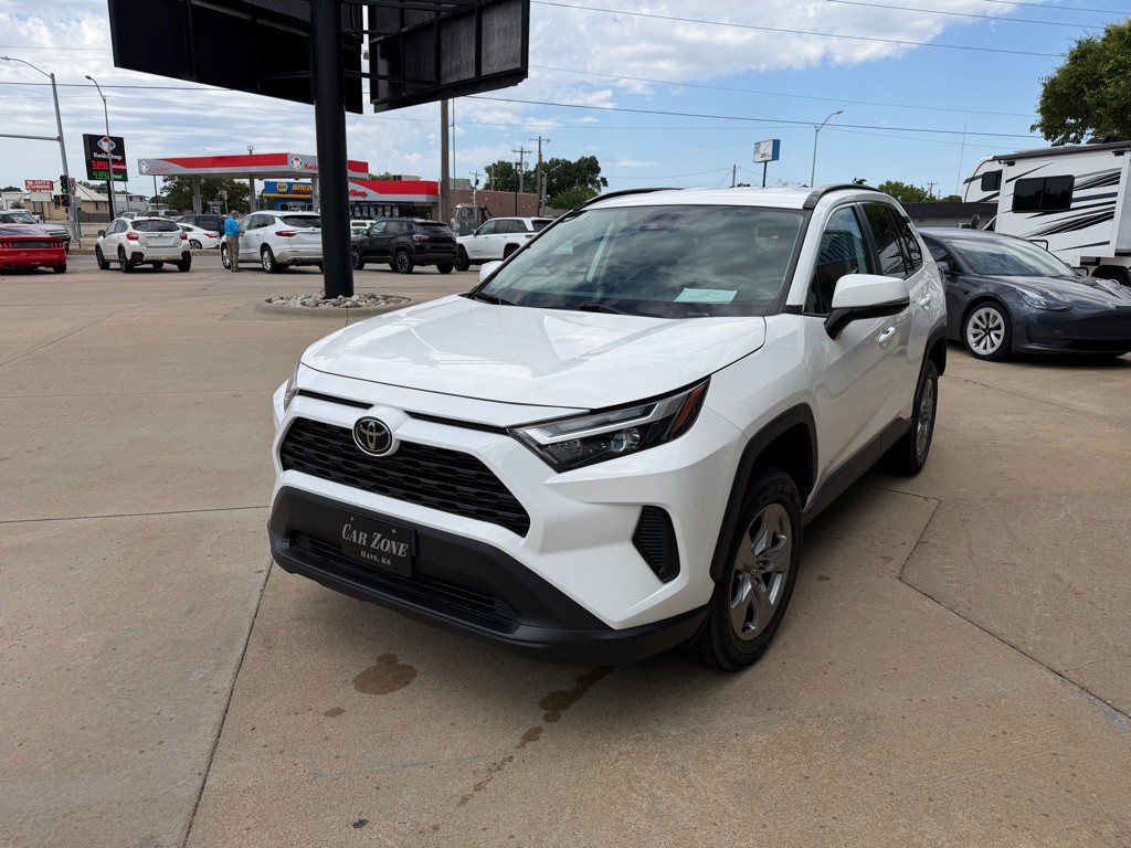 2024 Toyota Rav4 Image 3