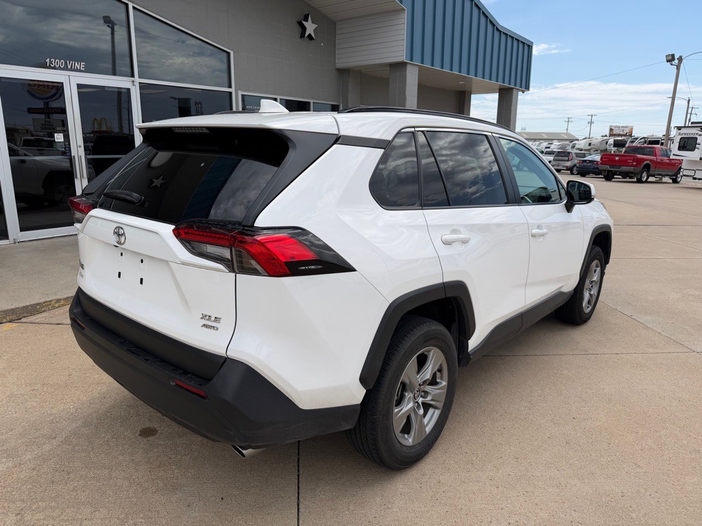 2024 Toyota Rav4 Image 8