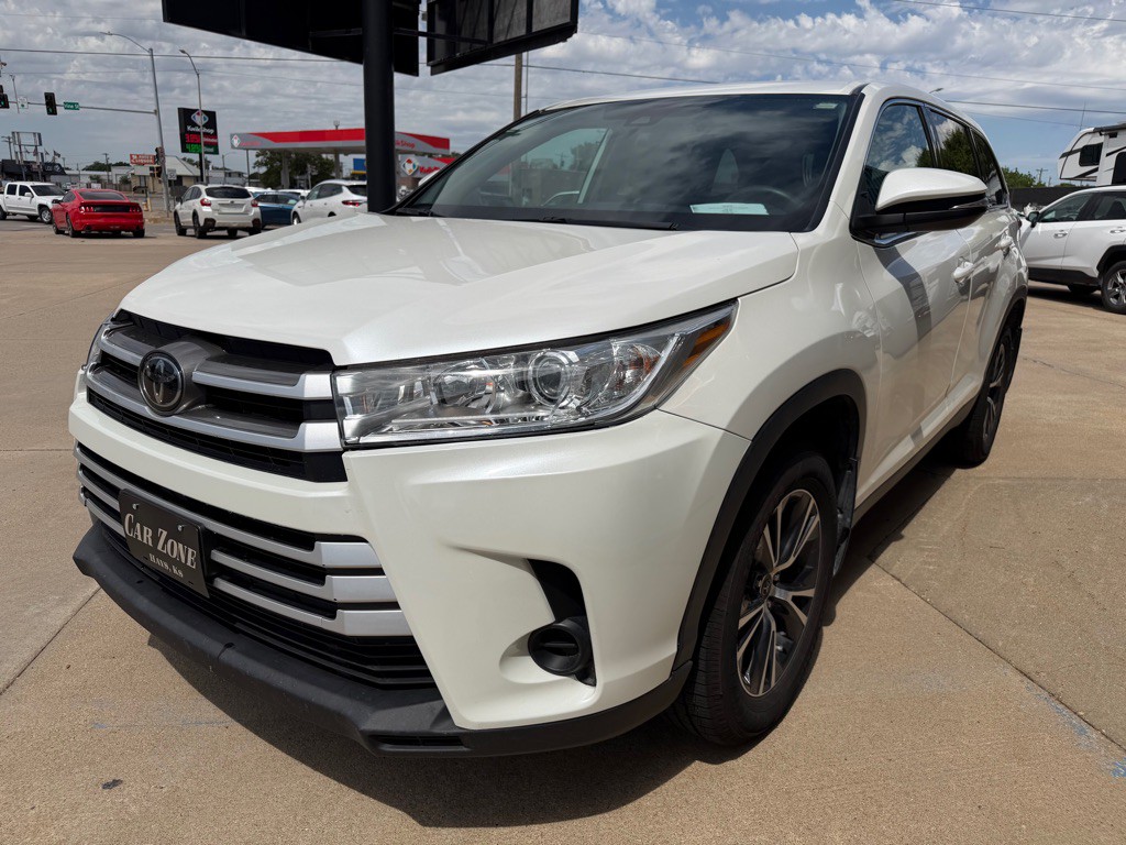 2019 Toyota Highlander Image 3