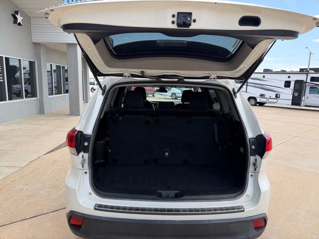 2019 Toyota Highlander Image 6
