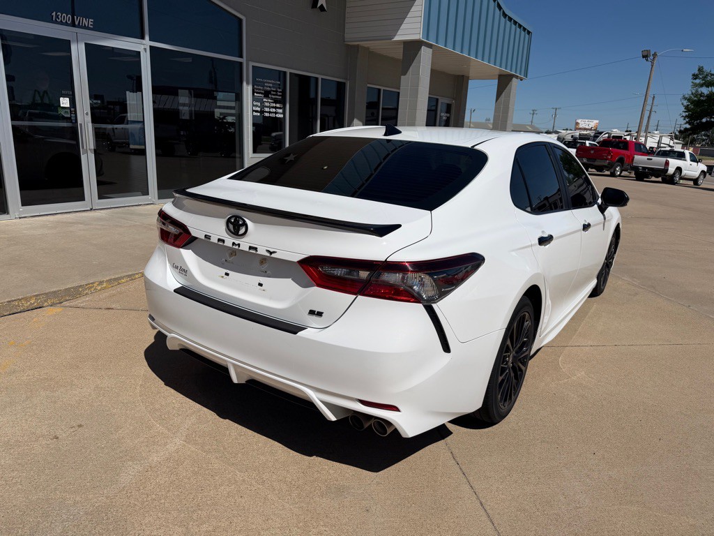 2021 Toyota Camry Image 7
