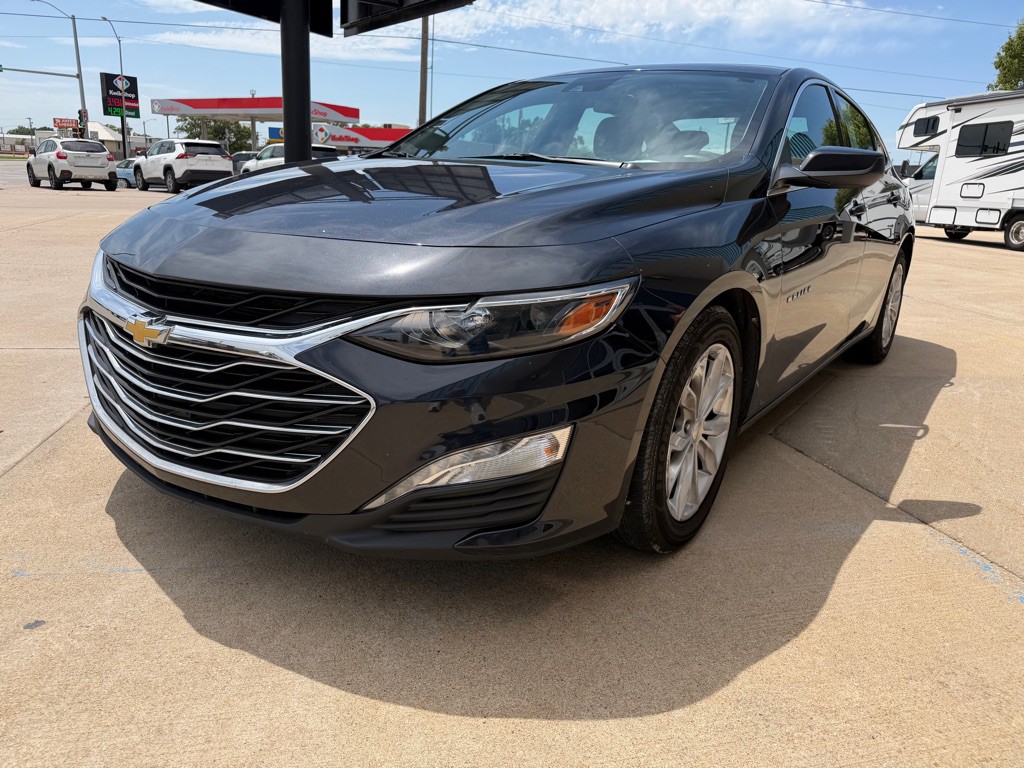 2023 Chevrolet Malibu Image 3