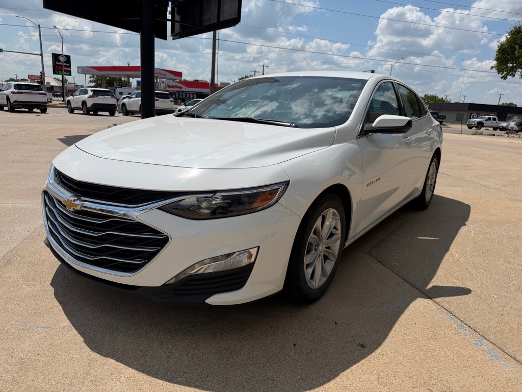 2024 Chevrolet Malibu Image 3