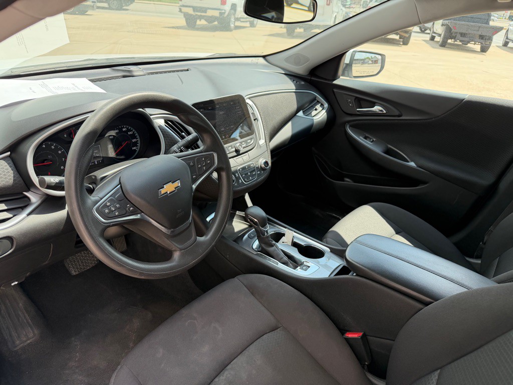 2024 Chevrolet Malibu Image 4