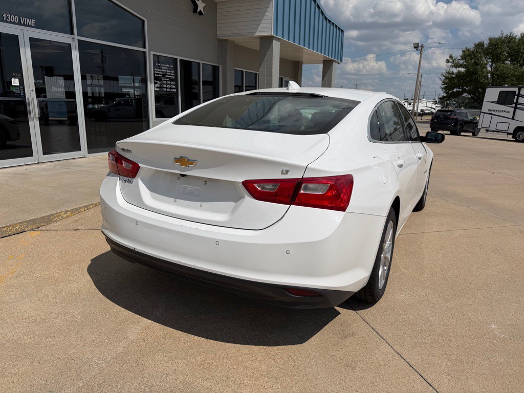 2024 Chevrolet Malibu Image 5