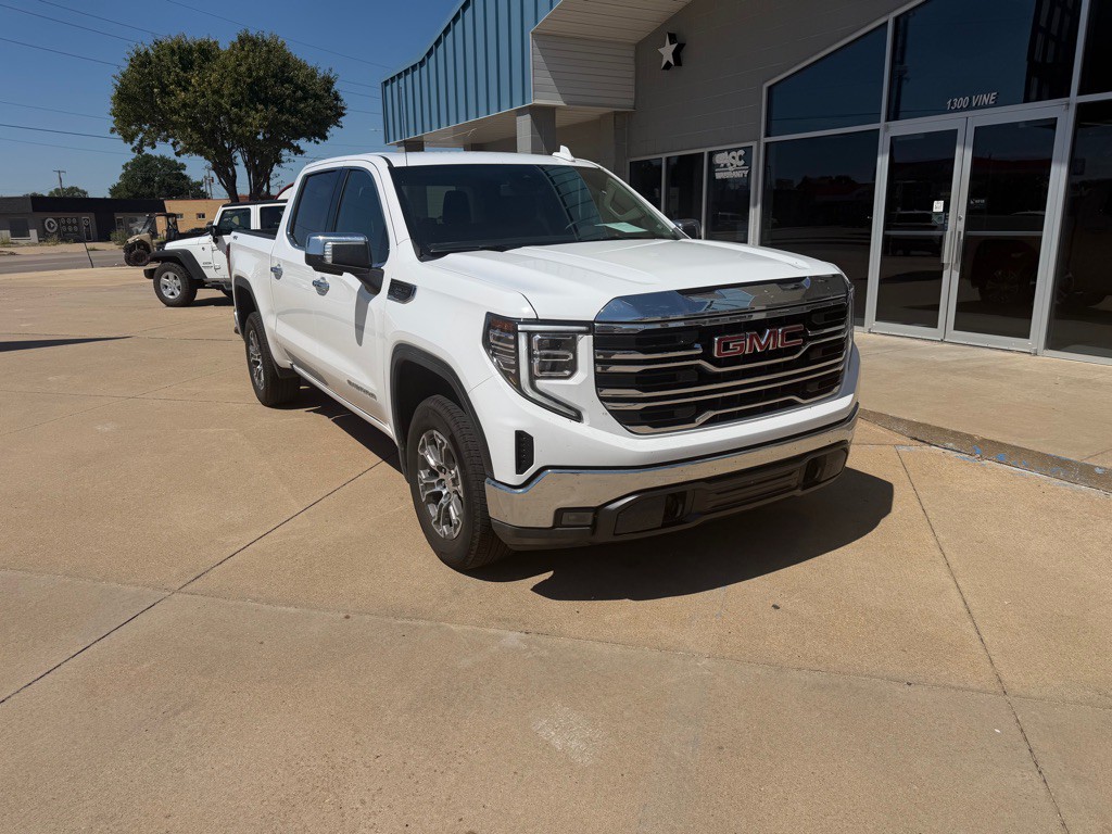 2026 GMC Sierra Image 2