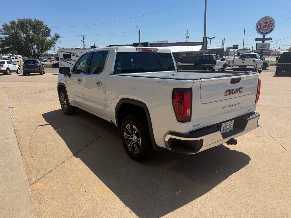 2026 GMC Sierra Image 4