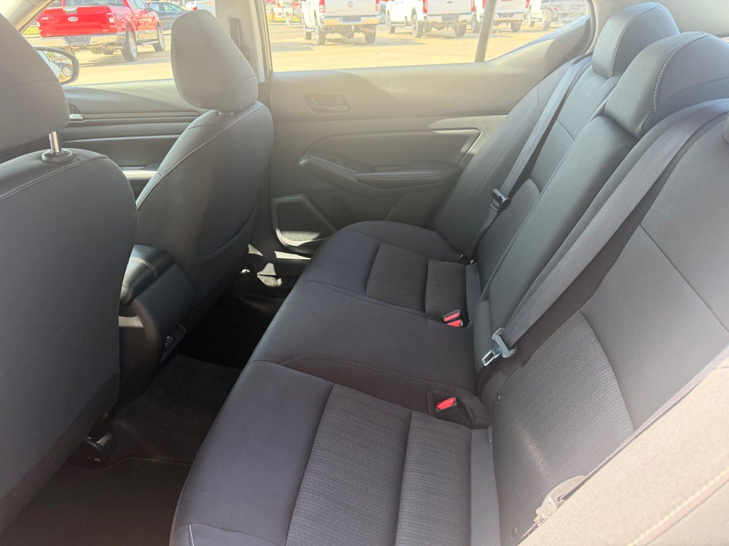 2025 Nissan Altima Image 6
