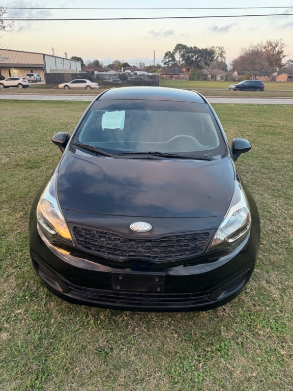 2015 Kia Rio Image 2