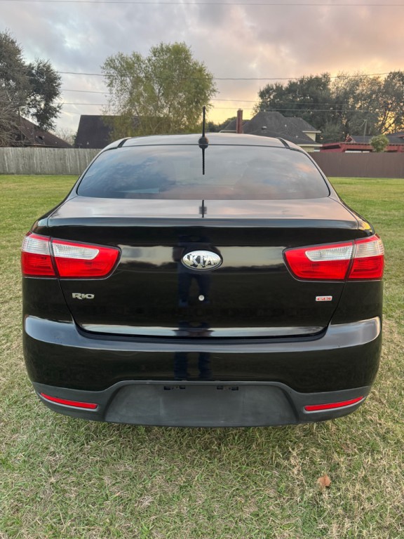 2015 Kia Rio Image 5