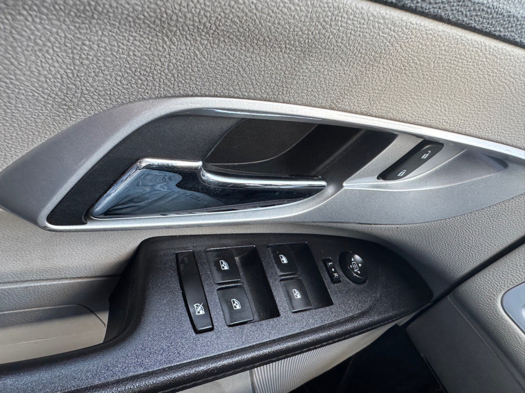 2016 Chevrolet Equinox Image 28