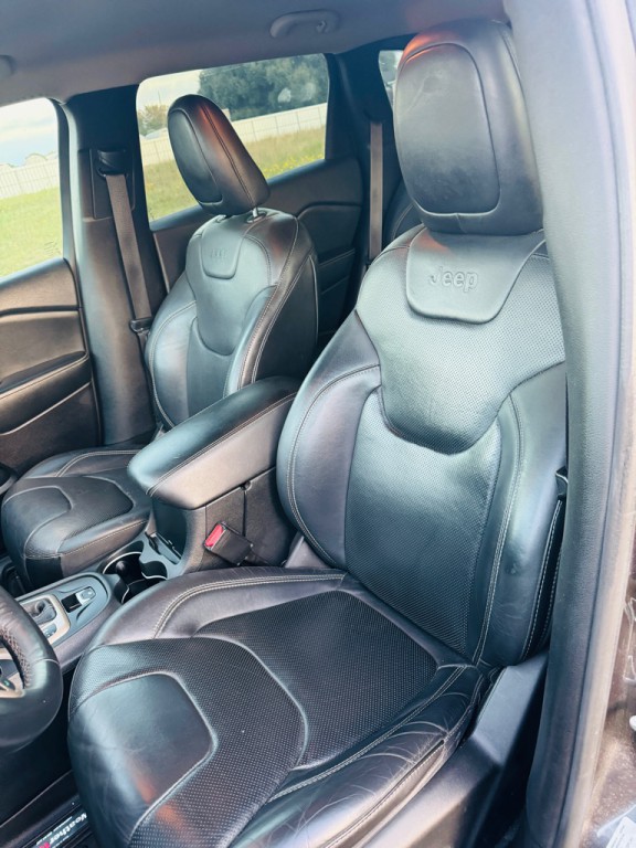 2015 Jeep Cherokee Image 6