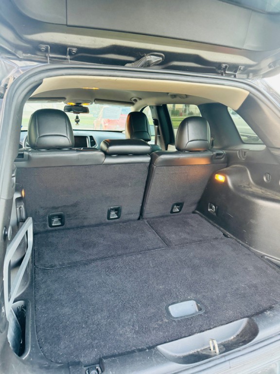 2015 Jeep Cherokee Image 8