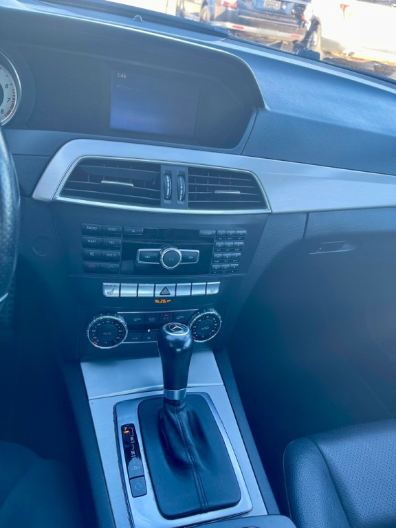 2013 Mercedes-Benz C-Class Image 10