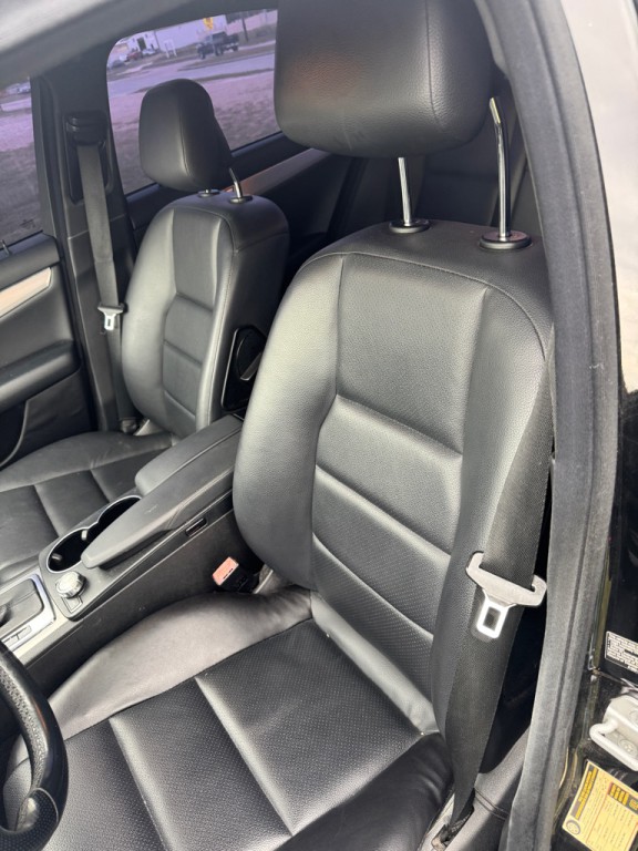 2013 Mercedes-Benz C-Class Image 24