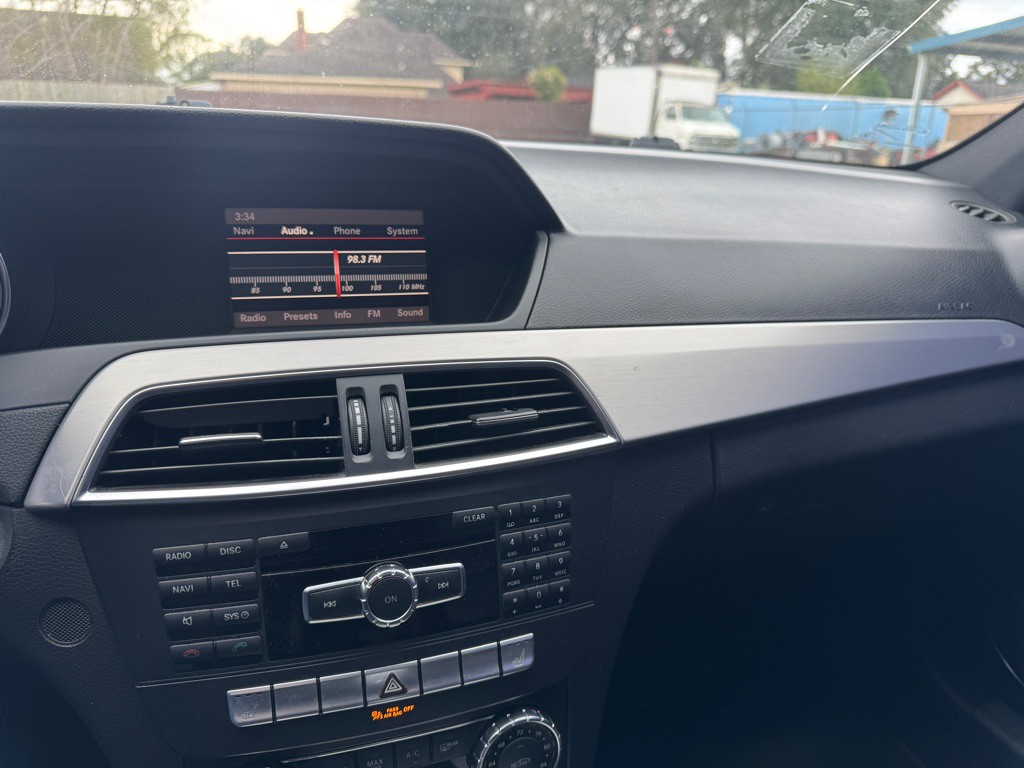 2013 Mercedes-Benz C-Class Image 28