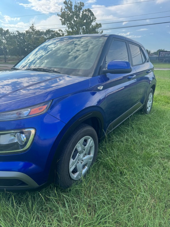 2020 Hyundai Venue Image 2