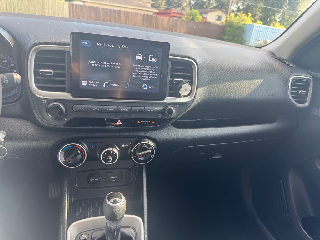 2020 Hyundai Venue Image 13