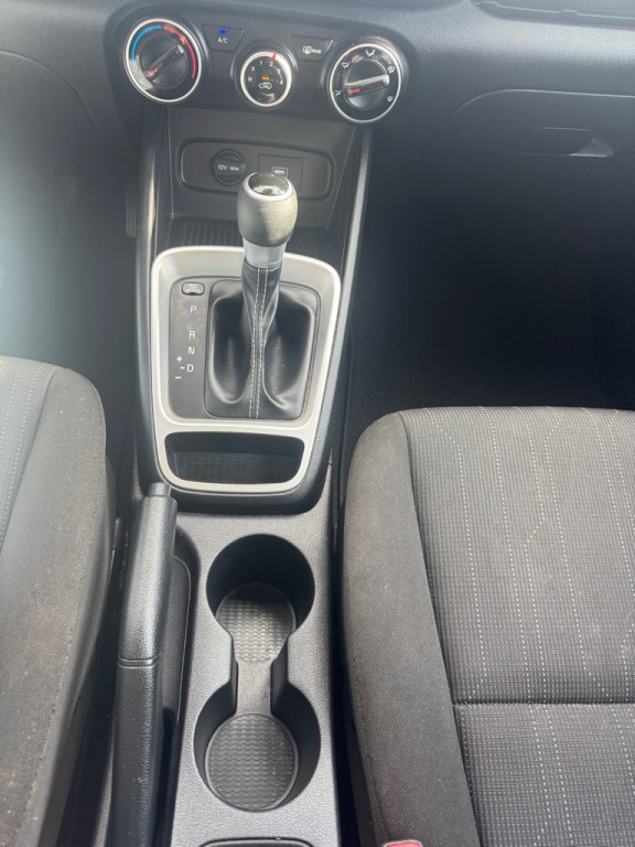 2020 Hyundai Venue Image 15