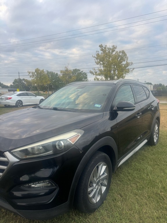2017 Hyundai Tucson Image 2