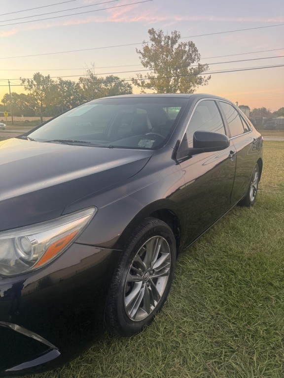 2017 Toyota Camry Image 3
