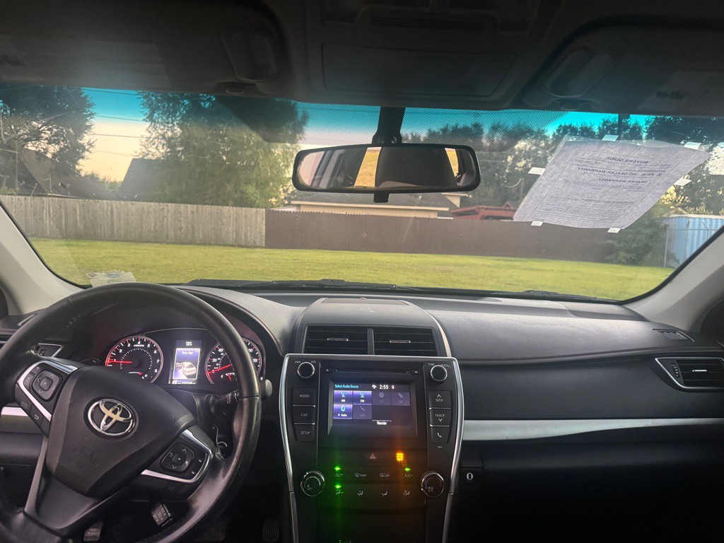 2017 Toyota Camry Image 7