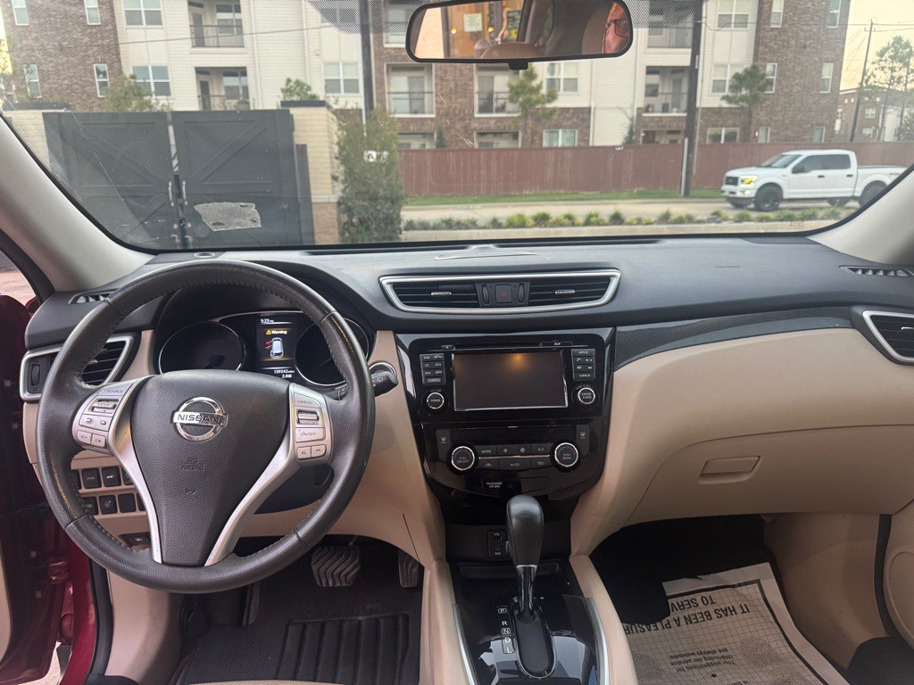 2016 Nissan Rogue Image 10