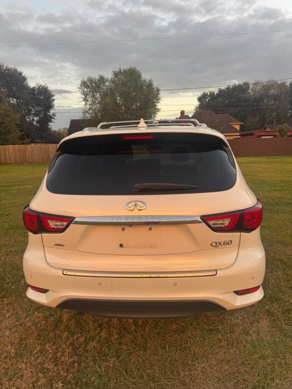 2017 INFINITI QX60 Image 6