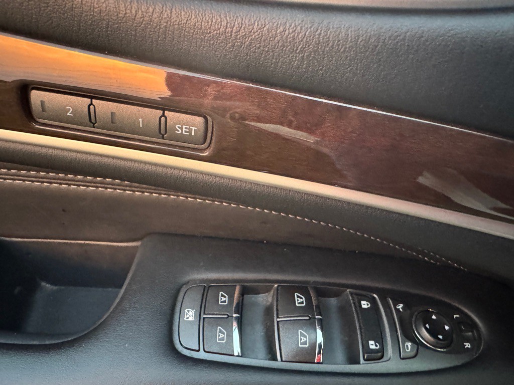 2017 INFINITI QX60 Image 19