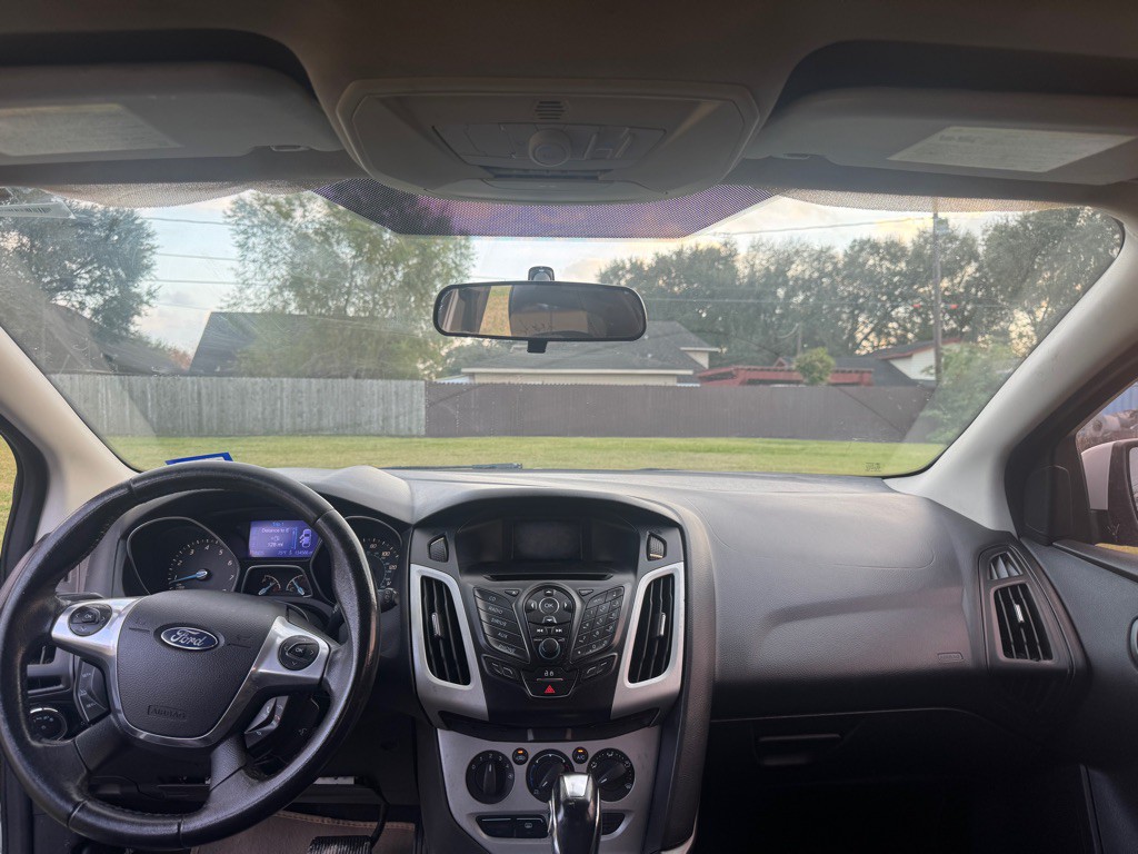 2013 Ford Focus Image 9