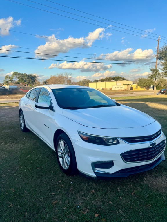 2017 Chevrolet Malibu Image 3