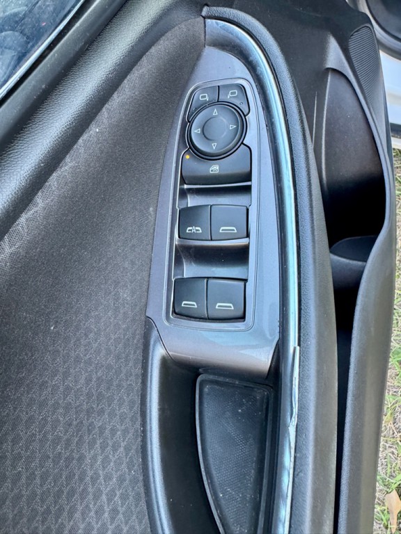 2017 Chevrolet Malibu Image 9