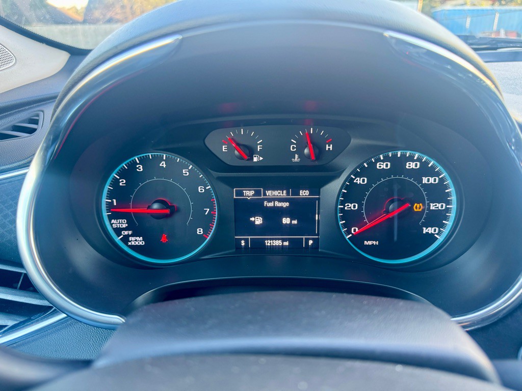 2017 Chevrolet Malibu Image 12