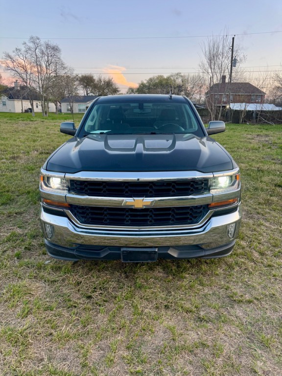 2017 Chevrolet Silverado 1500 Image 1