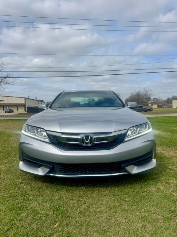 2016 Honda Accord Image 1