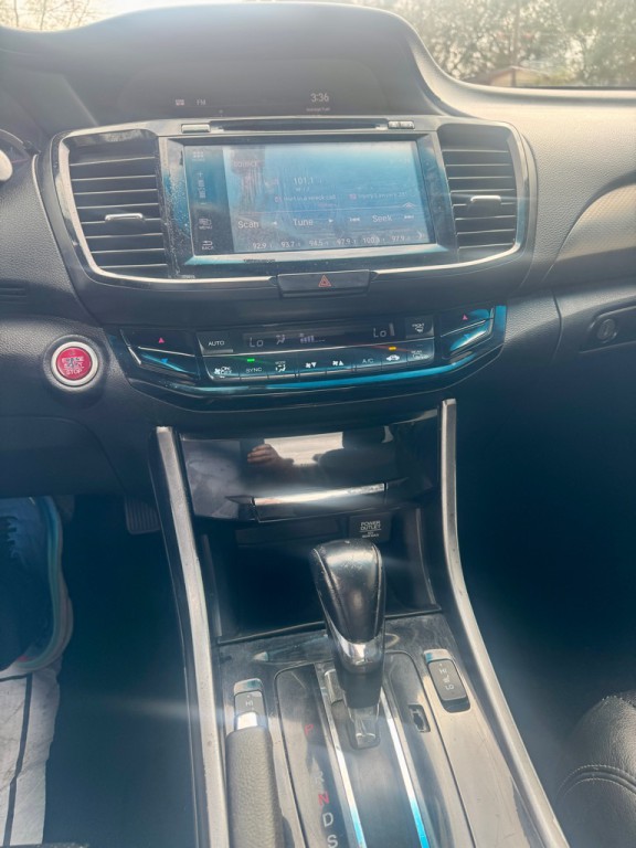 2016 Honda Accord Image 9