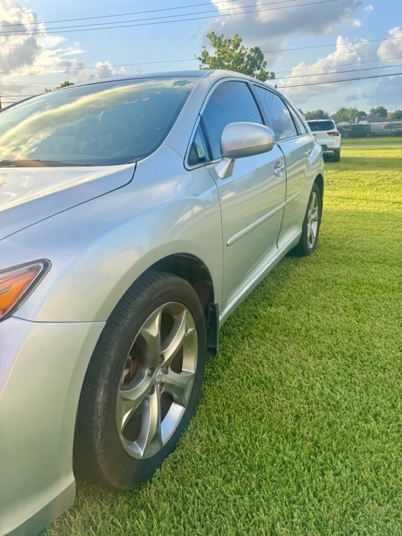 2010 Toyota Venza Image 4