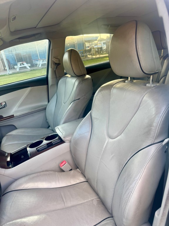 2010 Toyota Venza Image 6