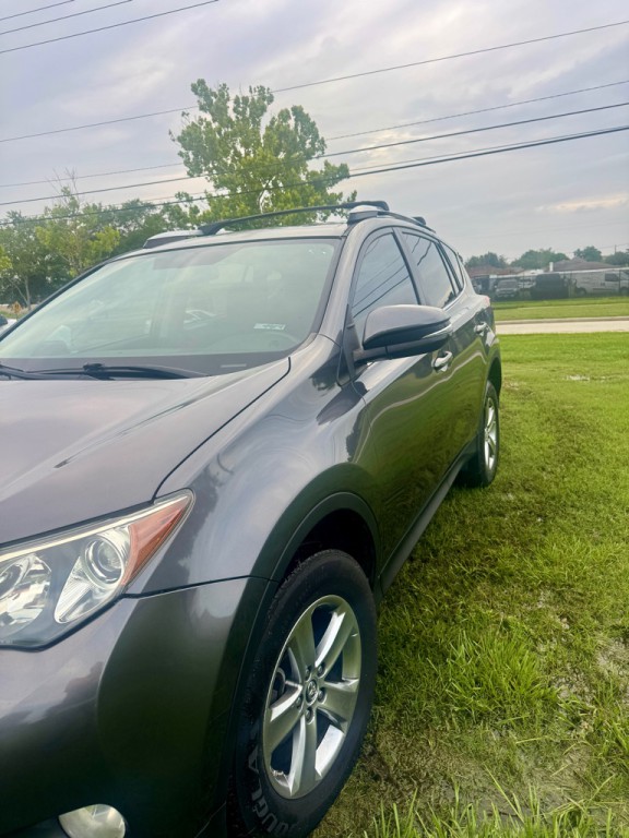 2015 Toyota Rav4 Image 4