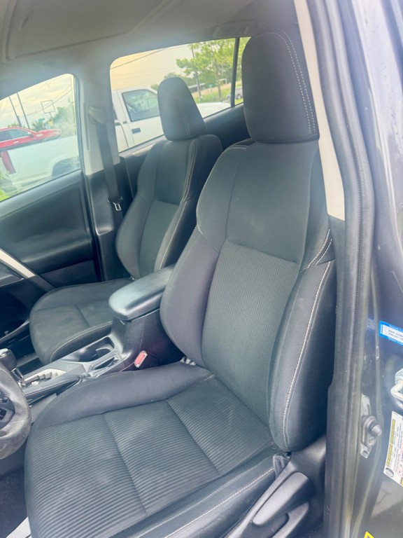 2015 Toyota Rav4 Image 7