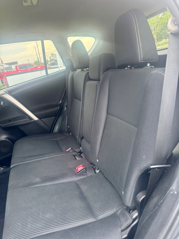 2015 Toyota Rav4 Image 8