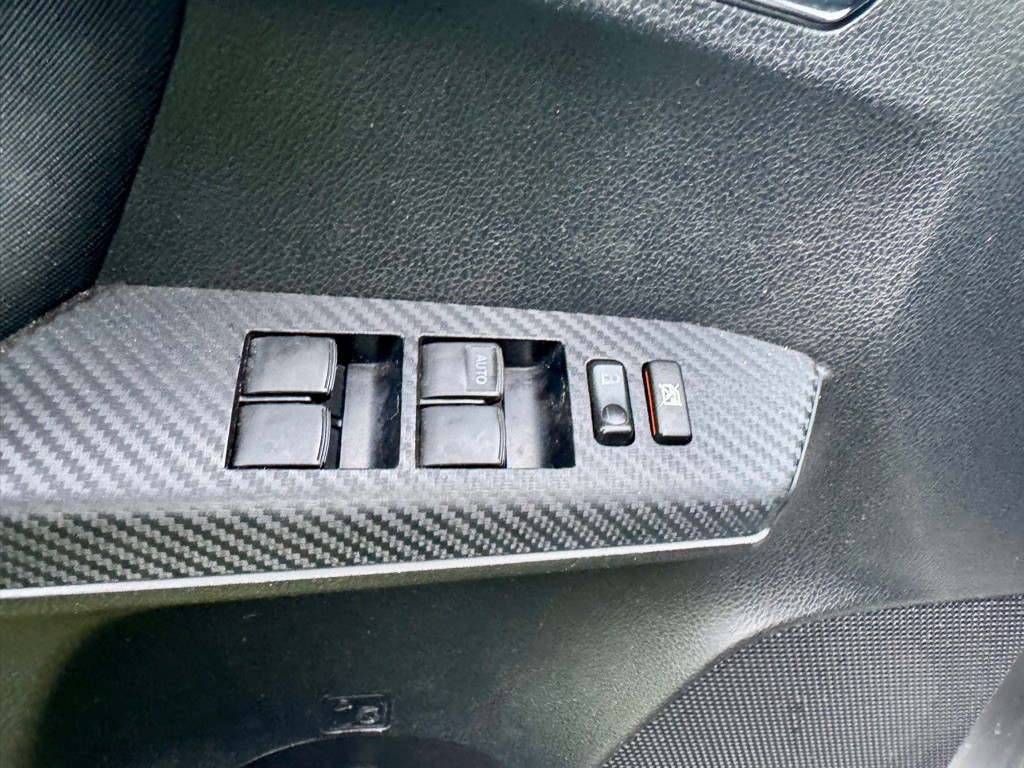 2015 Toyota Rav4 Image 10