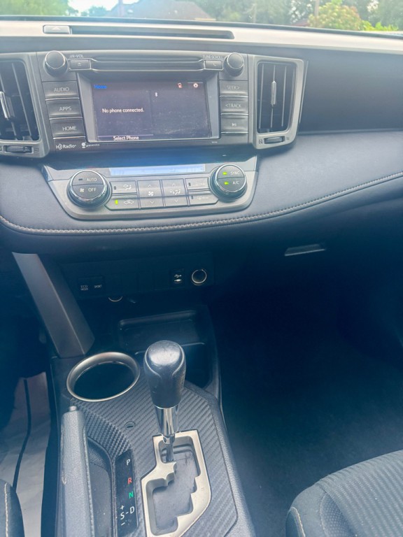 2015 Toyota Rav4 Image 13