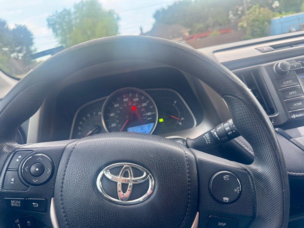 2015 Toyota Rav4 Image 16