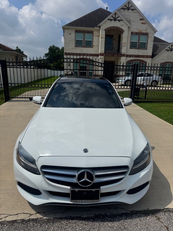 2018 Mercedes-Benz C-Class Image 2