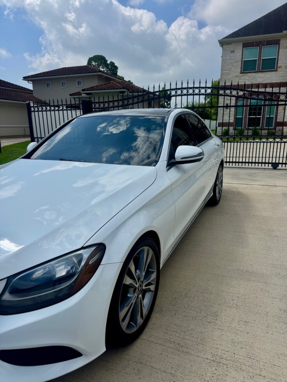 2018 Mercedes-Benz C-Class Image 4