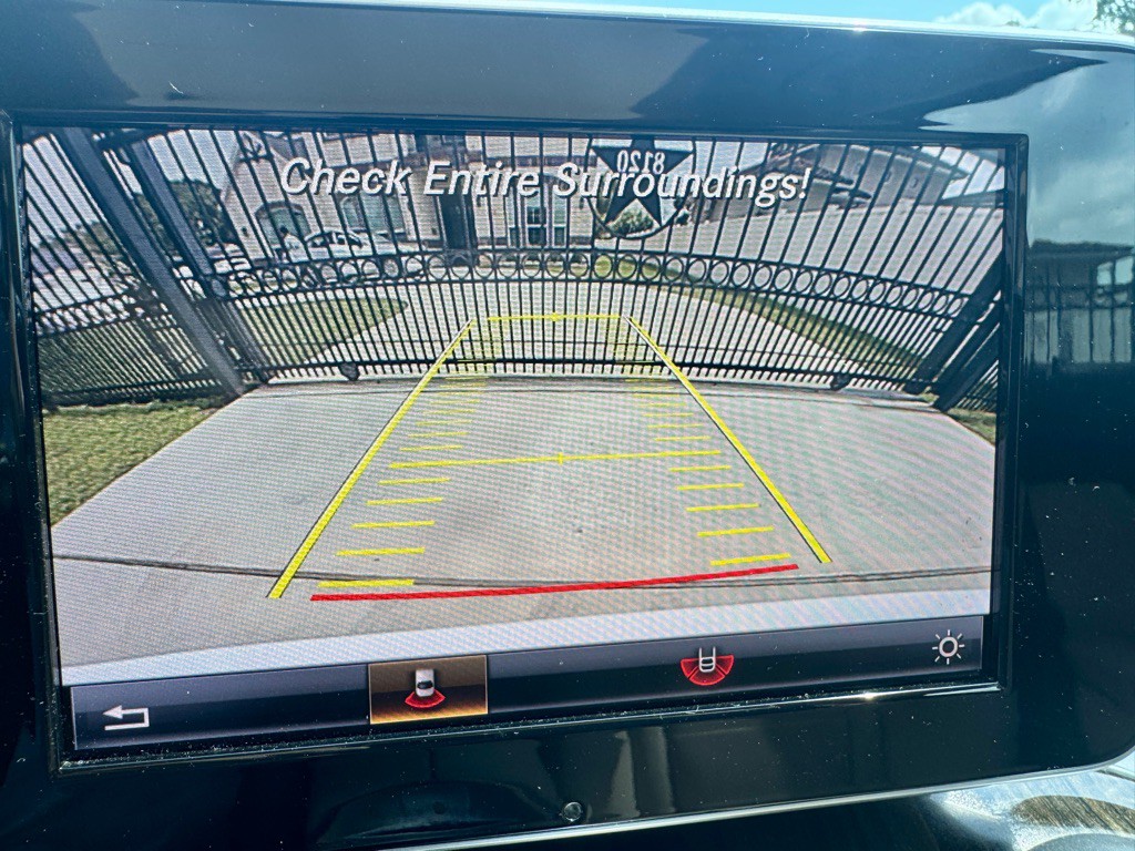 2018 Mercedes-Benz C-Class Image 11