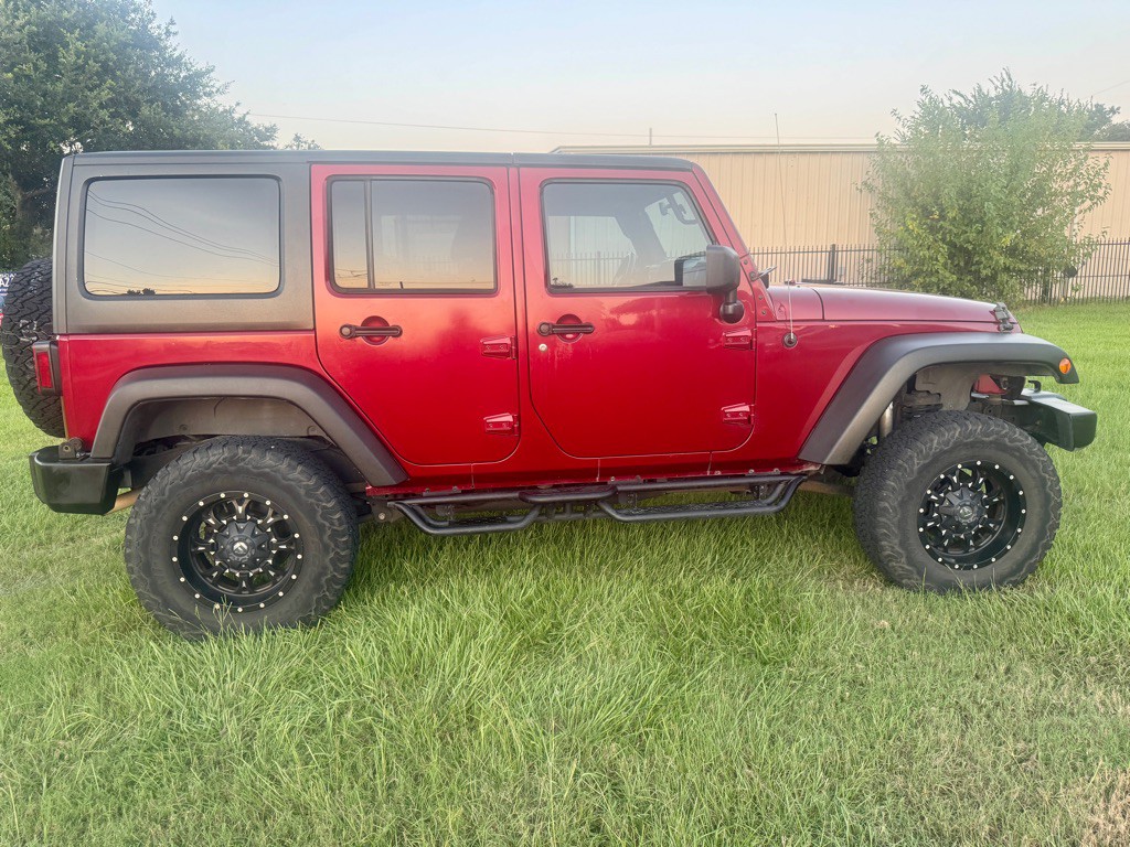 2012 Jeep Wrangler Unlimited Image 32